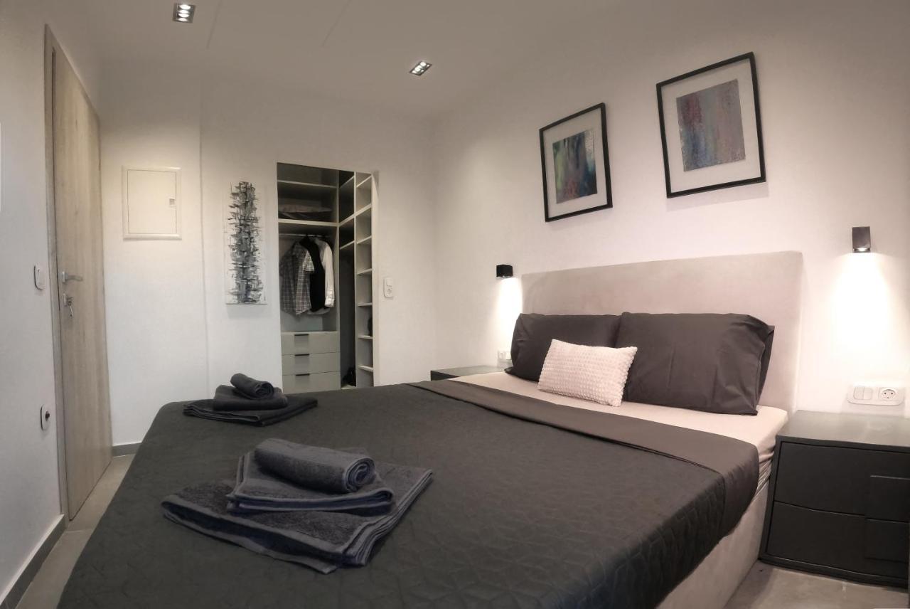 Berries Luxury Apartments เนอามูดาเนีย ภายนอก รูปภาพ