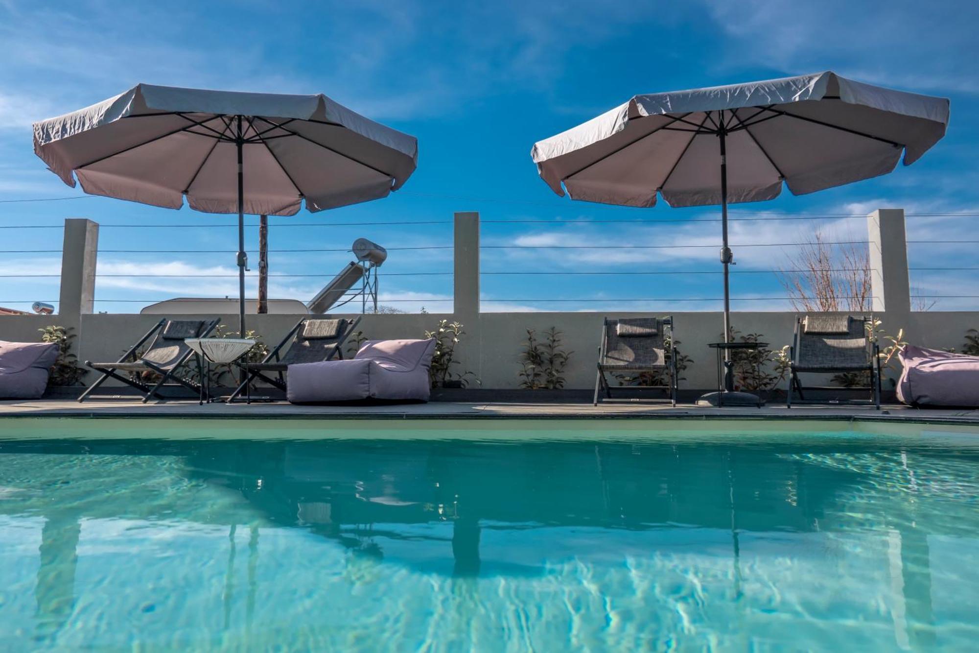 Berries Luxury Apartments เนอามูดาเนีย ภายนอก รูปภาพ